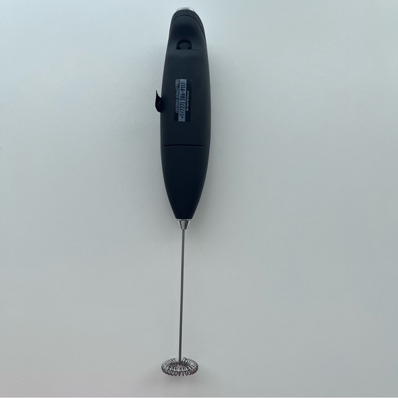 Zulay Milk Boss matte black Milk Frother - Picture 4 of 6